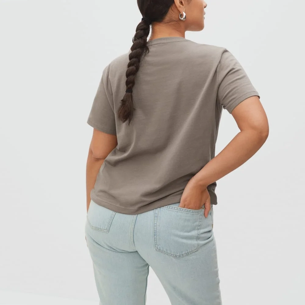 The Box-Cut Tee in Essential Cotton | Clay | Pocket (3)