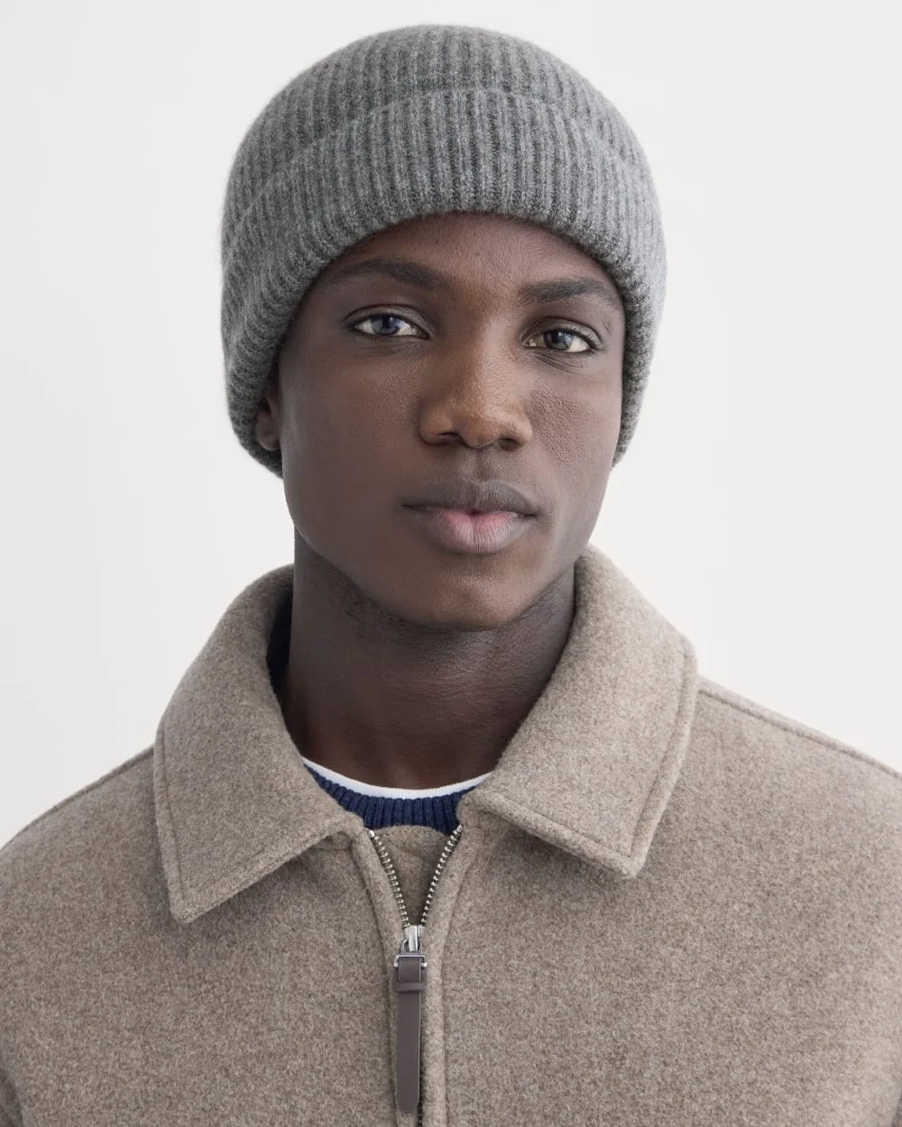 The Cashmere Ribbed Beanie | Heather Charcoal (3)