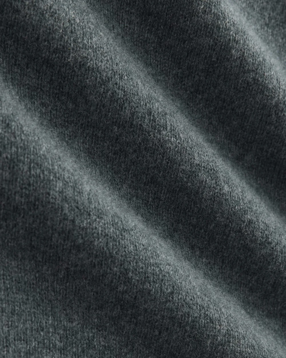Luxe Merino Relaxed Turtleneck | Heather Midnight Navy (3)
