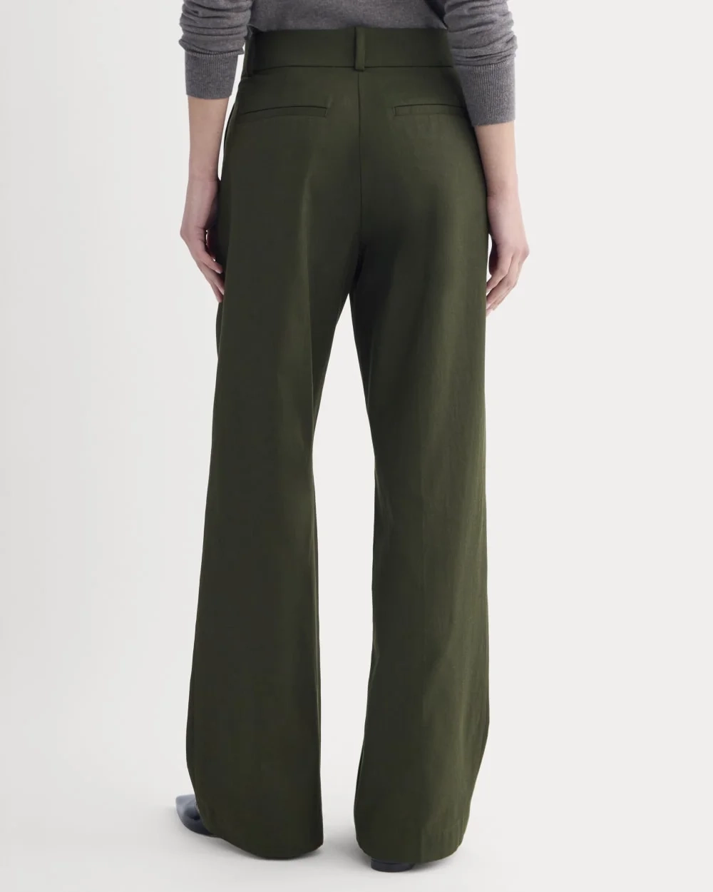 Wide-Leg Trouser in Buttersmooth | Dark Green | 30" Inseam (3)