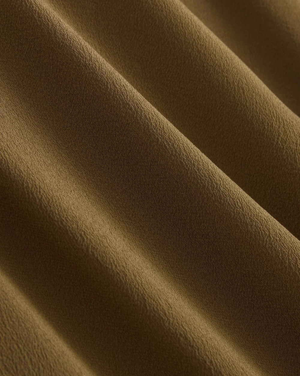 The Boxy Shirt in Washable Silk | Toffee (2)