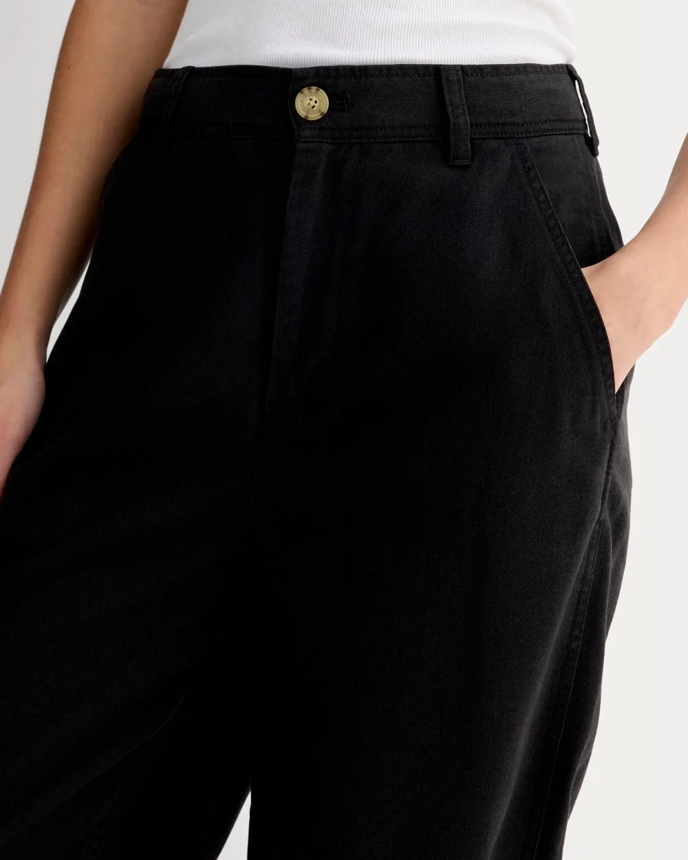 The Chino in Buttersoft | Black (3)