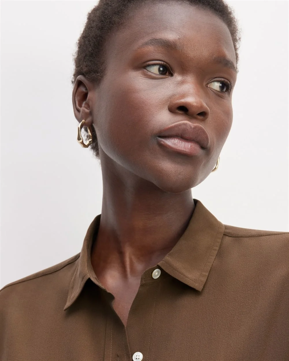 The Utility Shirt in Washable Silk | Cocoa (4)