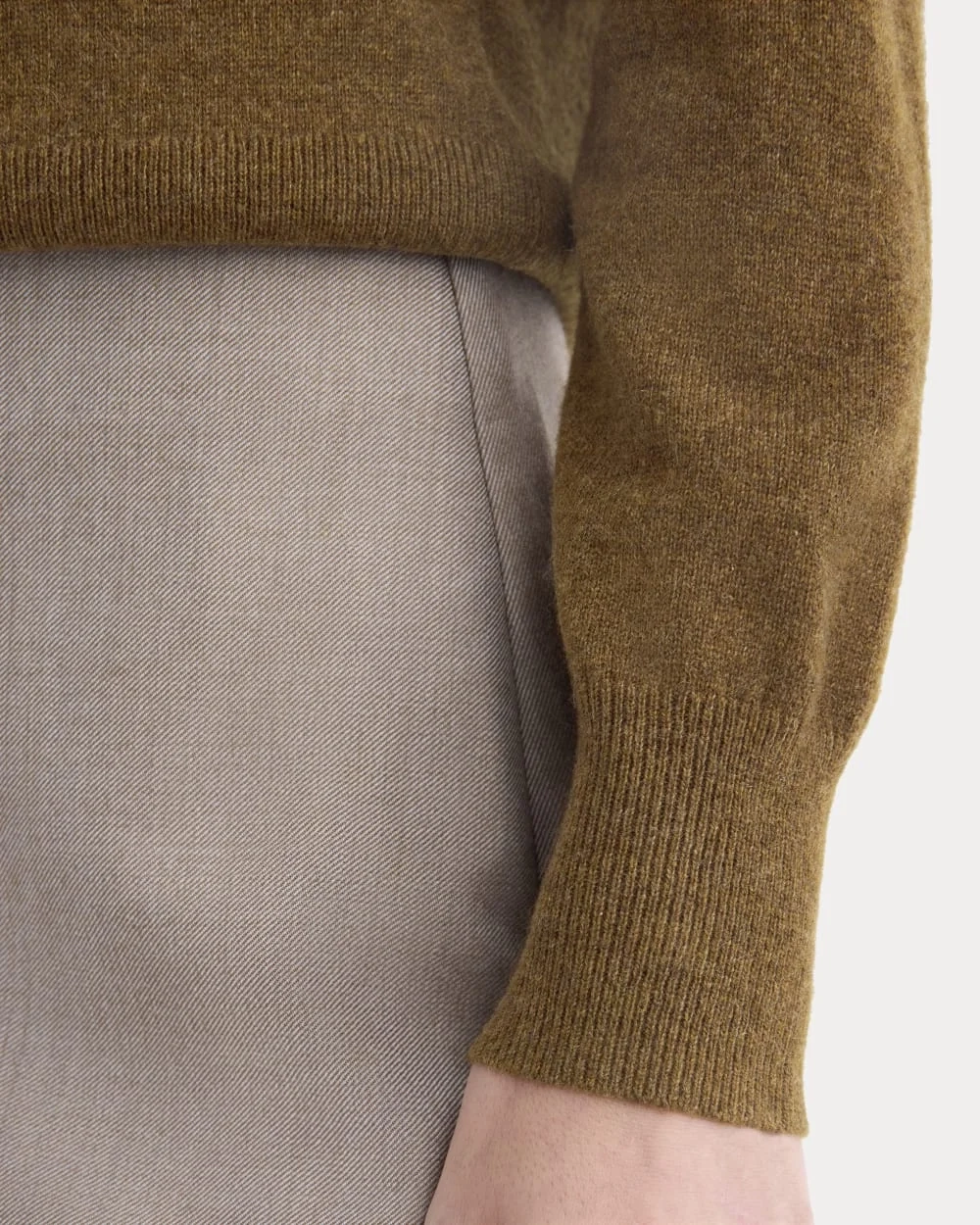 Cashmere Slim Crew Sweater | Heathered Toffee (2)