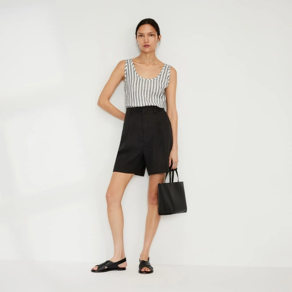 The Linen Way-High® Drape Short | Black (3)