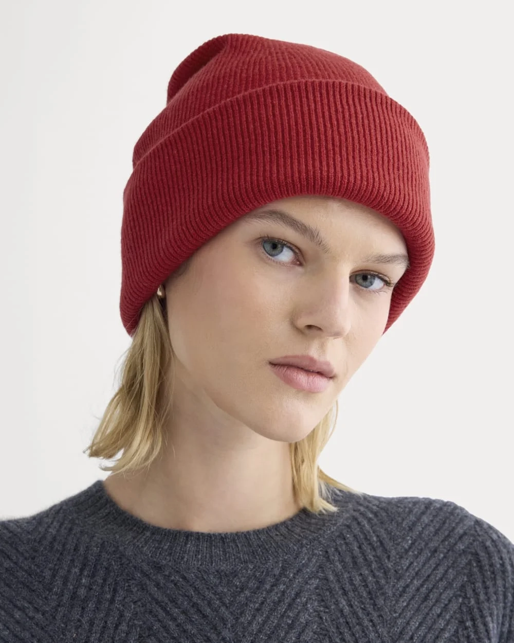 The Cabin Beanie | Berry Red (3)