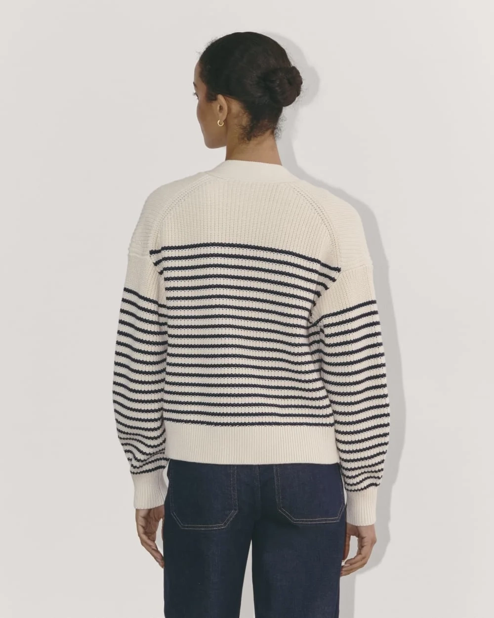 The Boxy Cardigan in Everyday Cotton | Canvas / Navy (4)