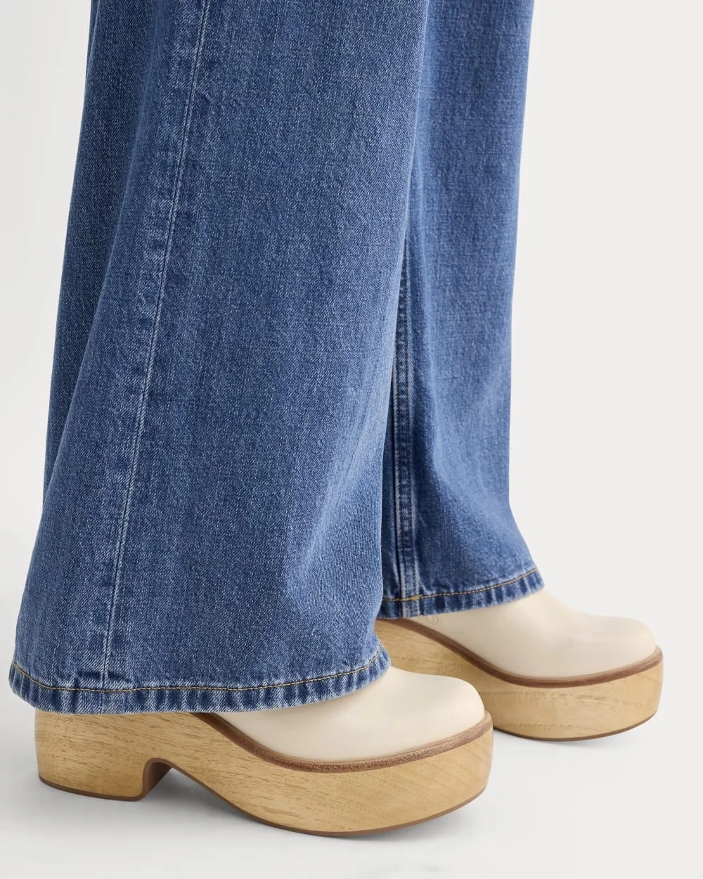 The Wooden Puffa Clog | Canvas (4)