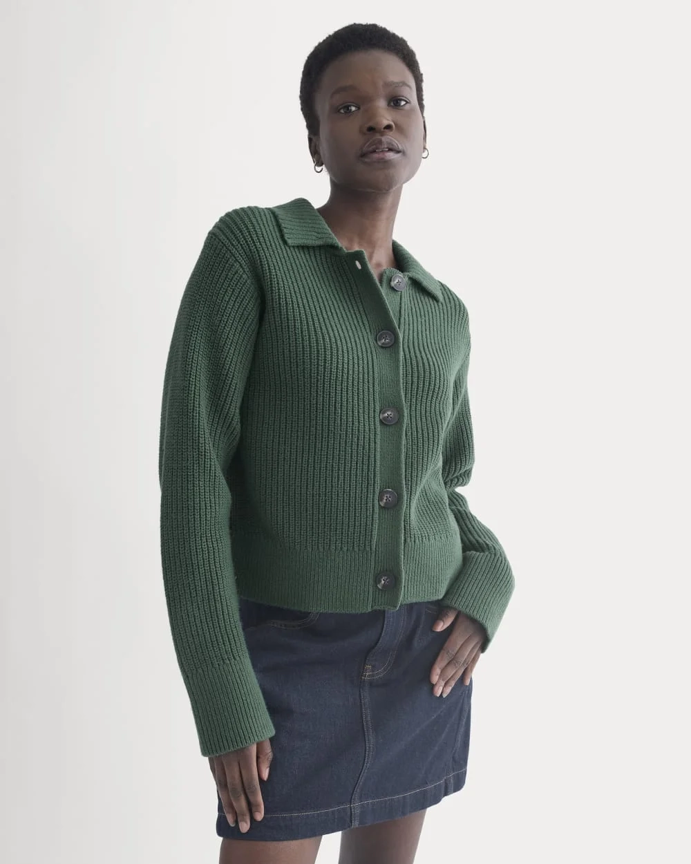 Shrunken Cardigan in Everyday Cotton | Hunter Green (4)