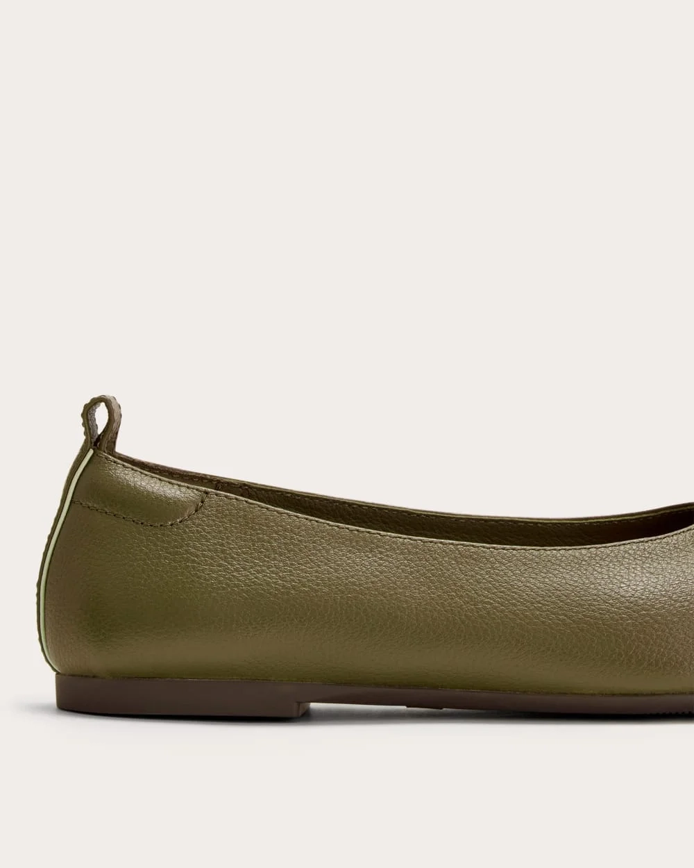 The Day Glove | Birch Green (4)