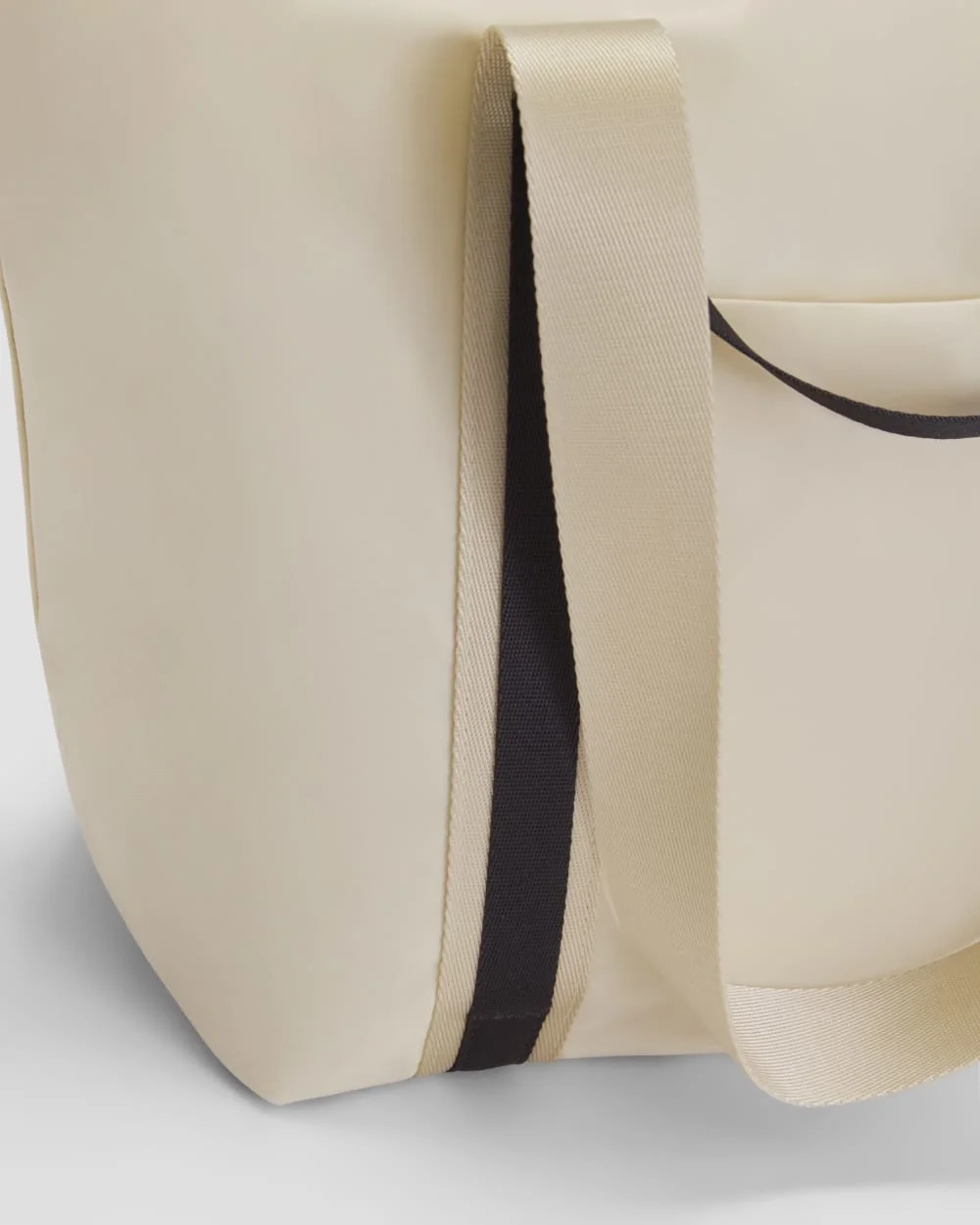 The Recycled Nylon Tote | Parchment (3)