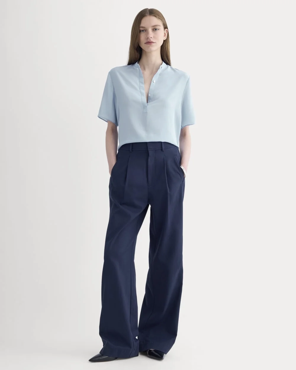 The Popover Top in Washable Silk | Soft Blue (3)