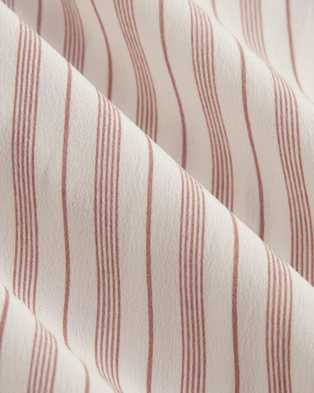 The Boxy Shirt in Washable Silk | Bone / Dusky Rose (3)