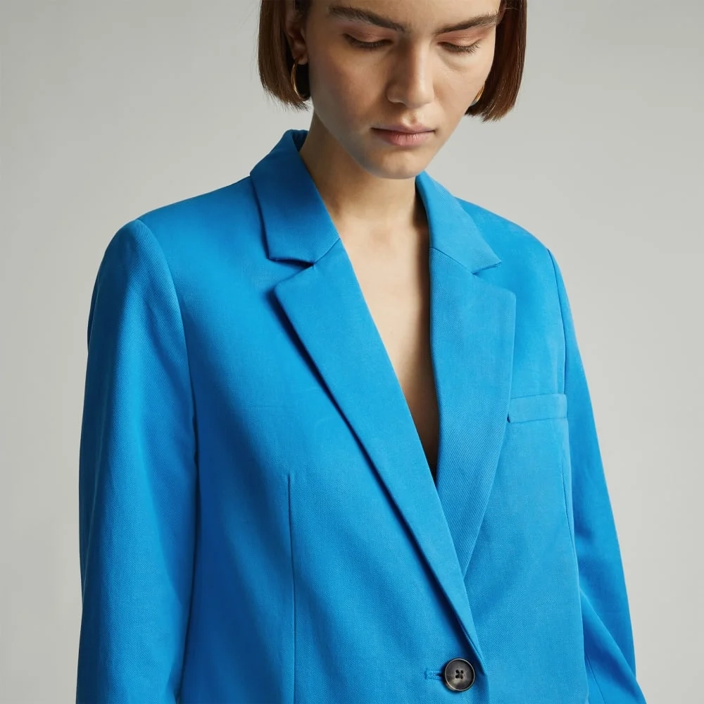 The Oversized Blazer in Buttersmooth | Brilliant Blue (4)