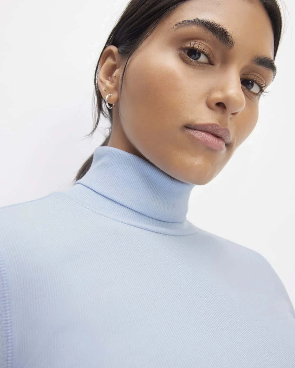 The Luxe Rib Turtleneck | Chambray Blue (3)