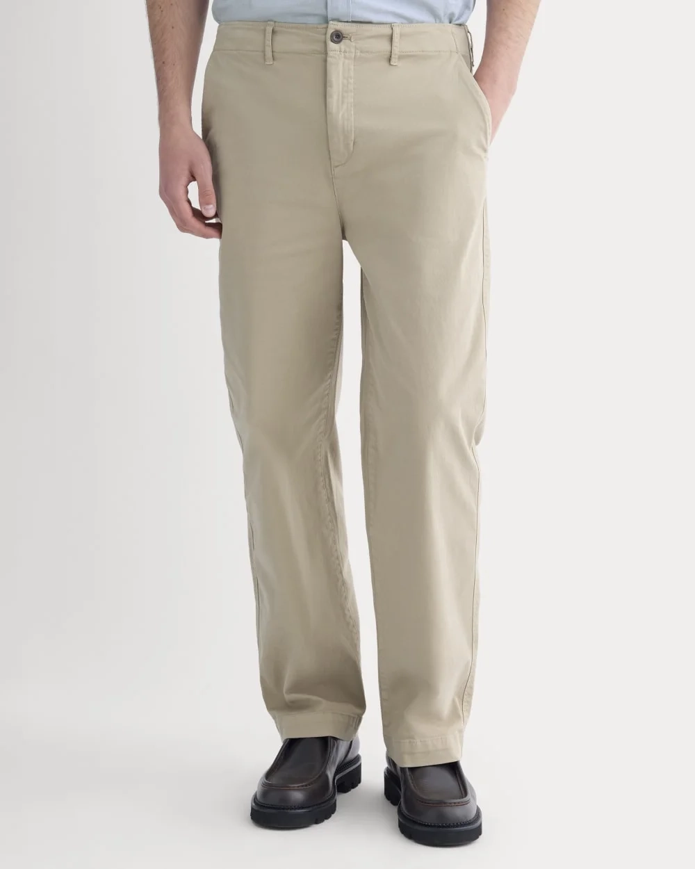 Everyday Relaxed-Fit Chino | Trench Coat Khaki (4)