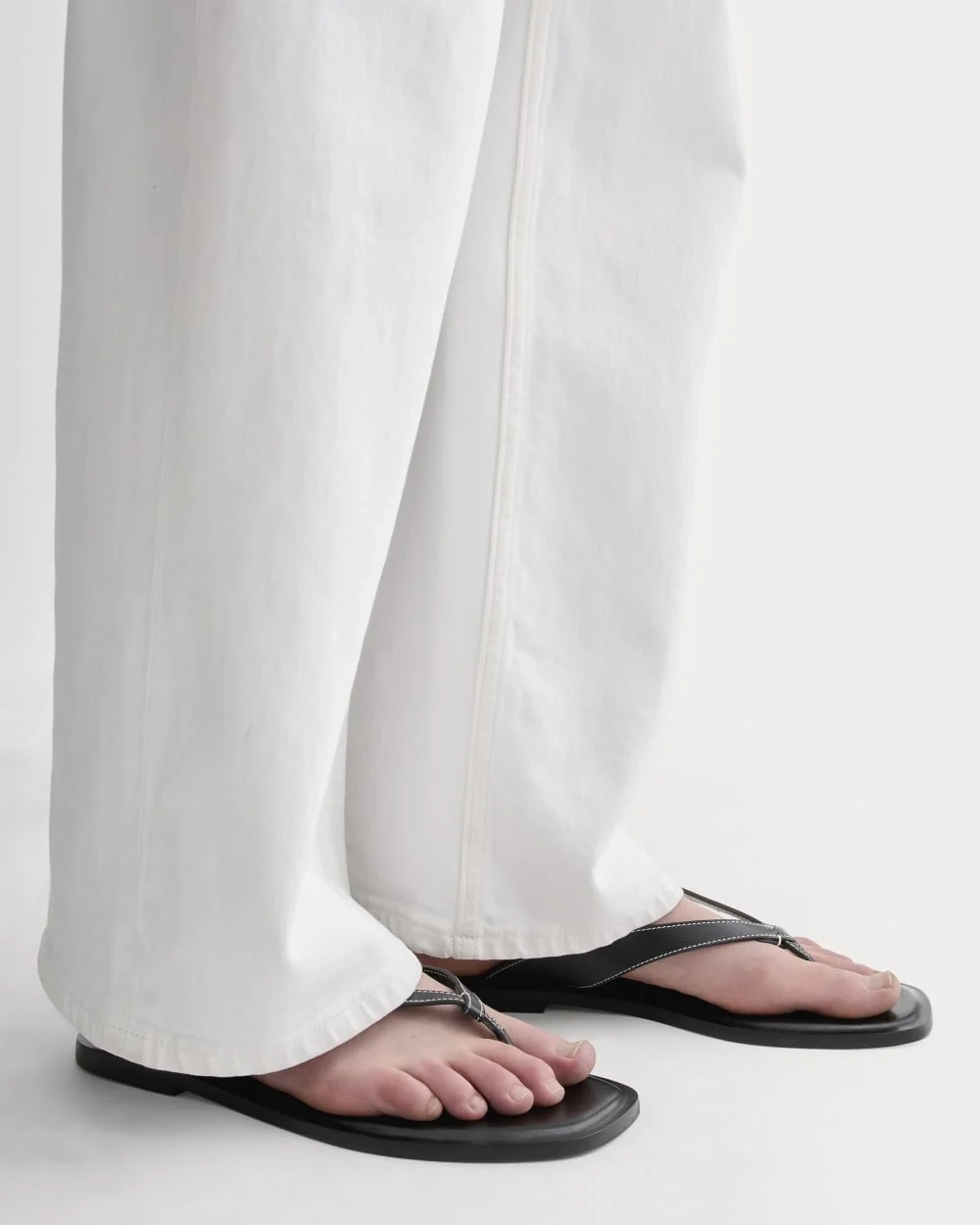 The Leather Flip Flop |  Black (6)