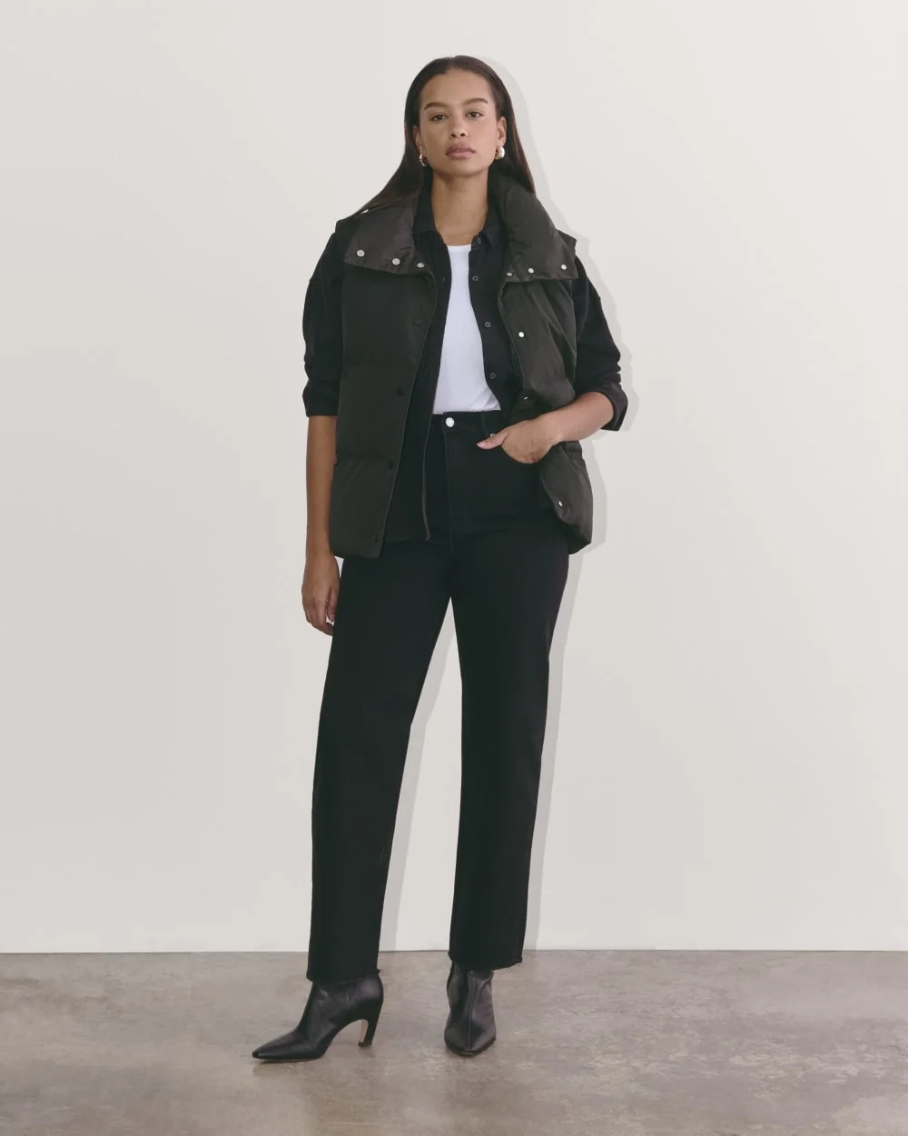 The Puffer Vest | Black (5)