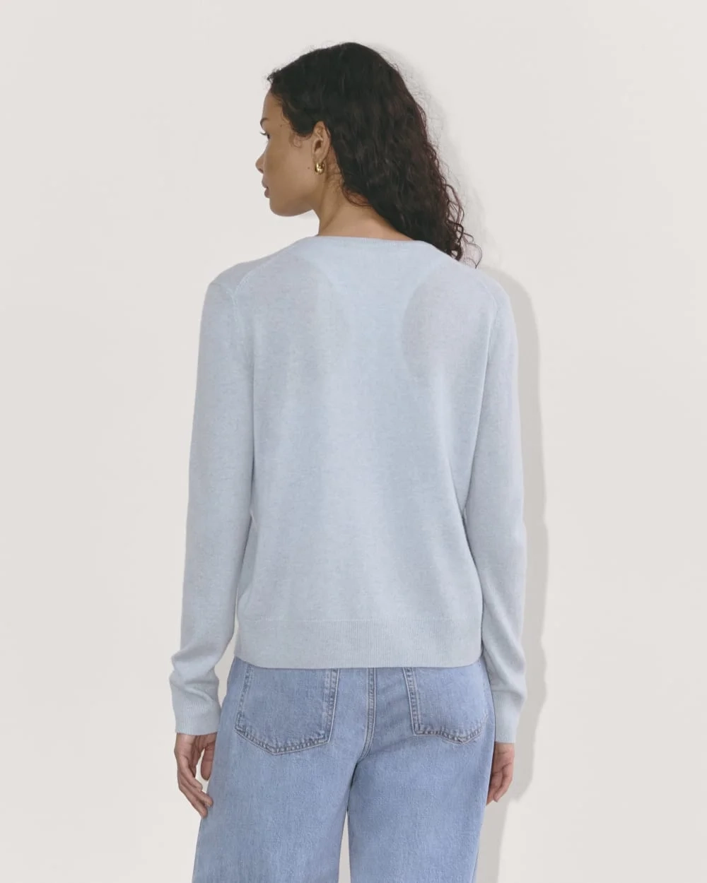 The Classic Cardigan in Cashmere | Sky Blue (3)