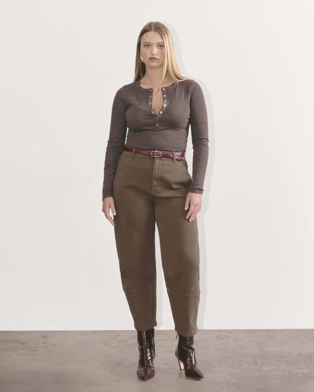 The Utility Barrel Pant | Cocoa | Regular (4)