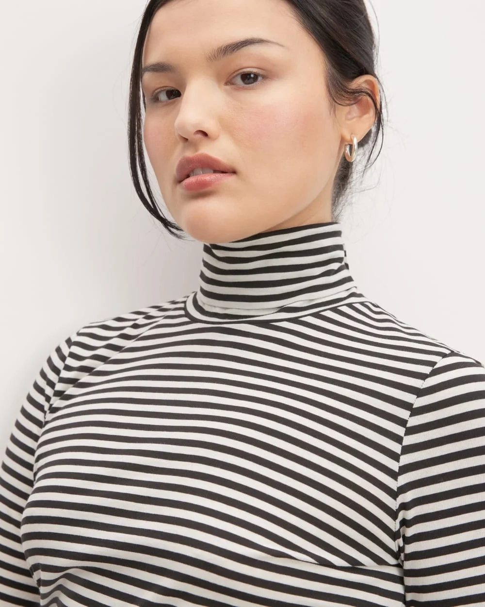 The Organic Cotton Turtleneck | Black / Bone (5)