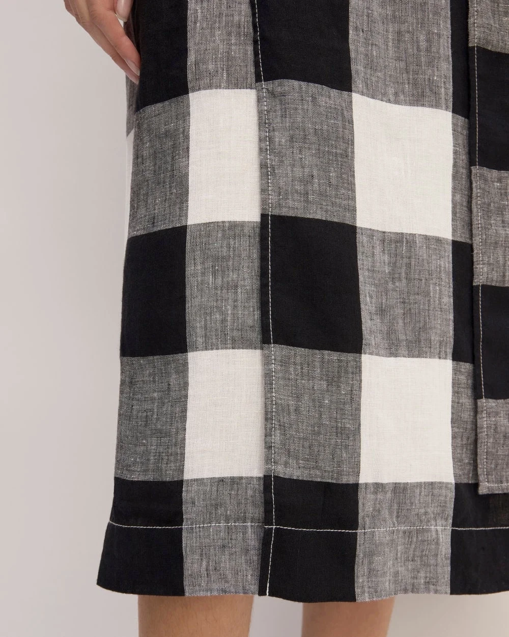 The Linen Wrap Skirt | Bone / Black Check (4)
