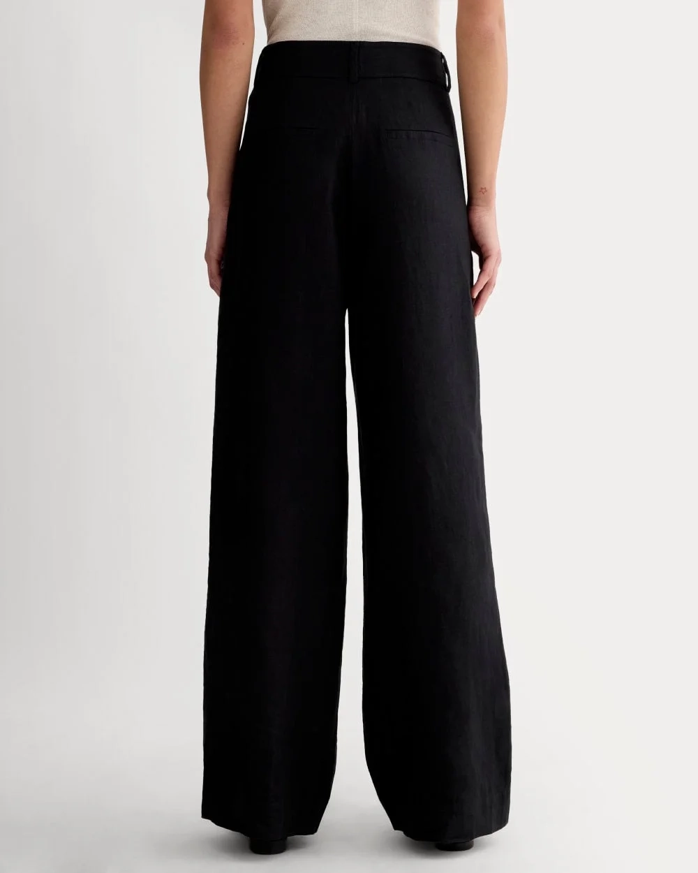 The Linen Way-High® Drape Pant  | Black (4)