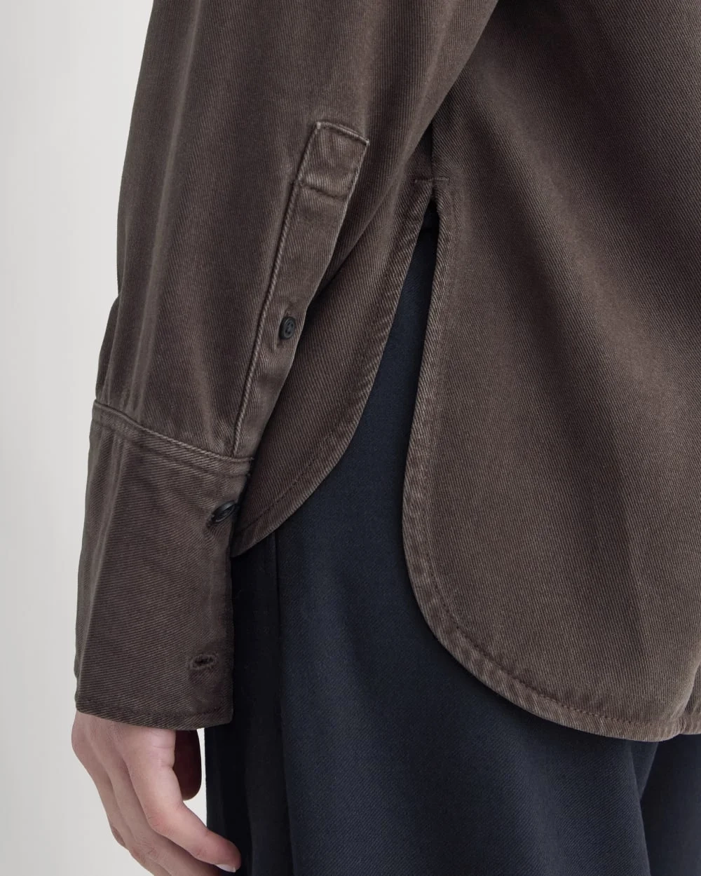 Boxy Shirt in Buttersoft | Coffee Bean (3)