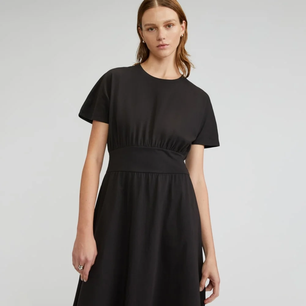The Organic Cotton Waisted Dress | Black (3)