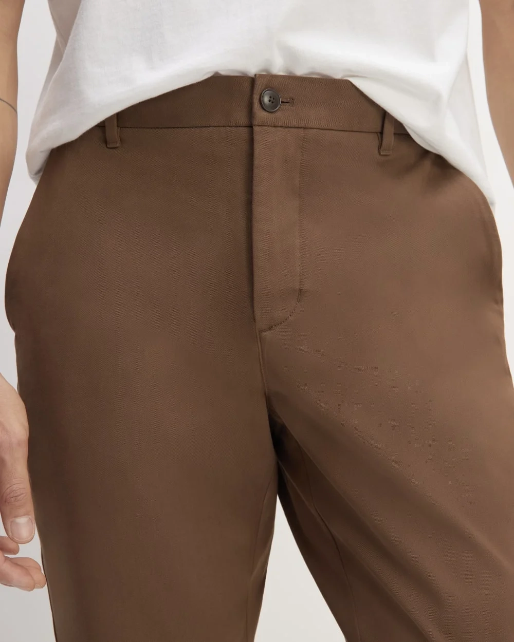 The Performance Chino | Uniform | Cocoa | Athletic (4)