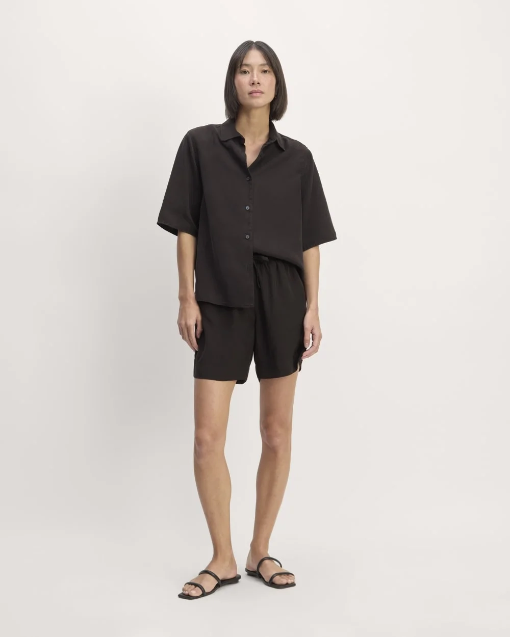 The Short-Sleeve Shirt in Butterlite | Black (5)