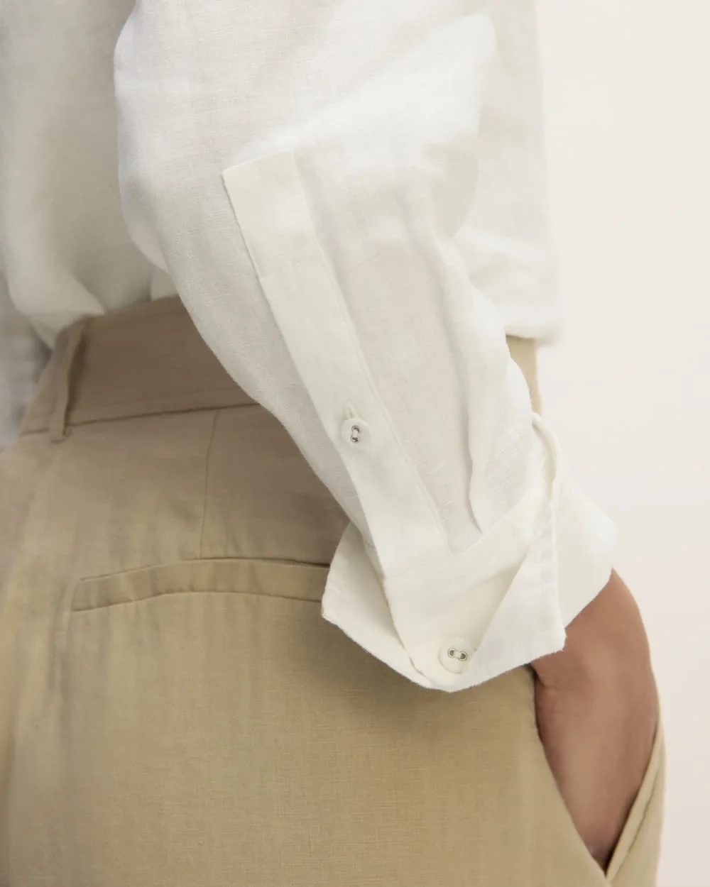 The Popover Shirt in Linen | White (3)