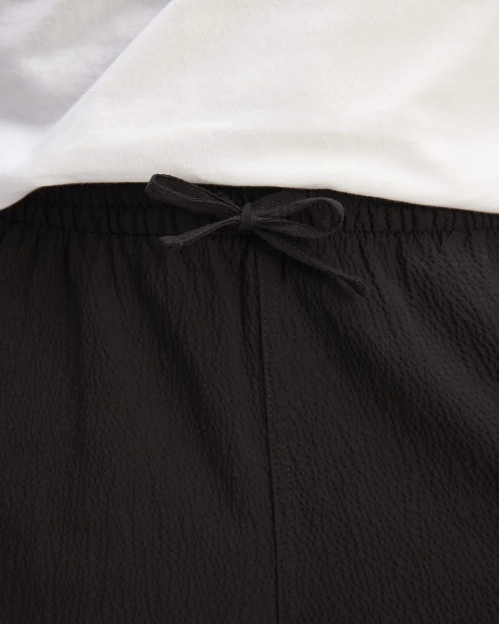 The Seersucker Short | Black (5)