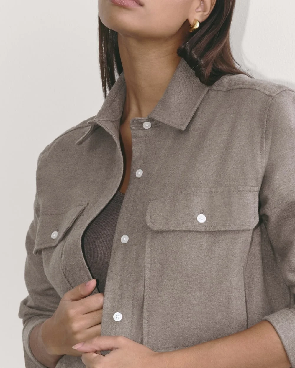 The Boyfriend Shirt in Flannel | Taupe Melange (2)