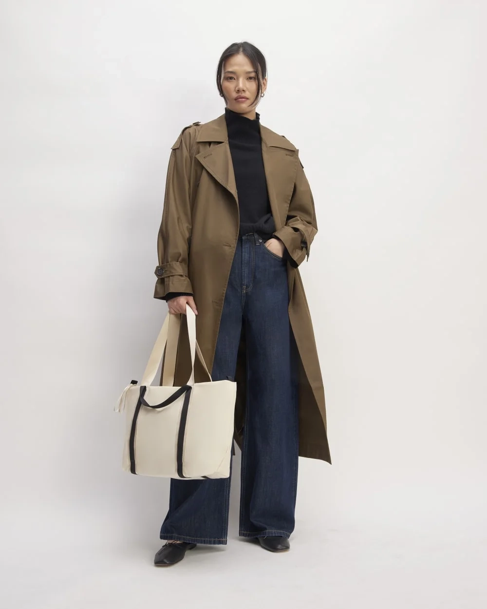 The Recycled Nylon Tote | Parchment (4)