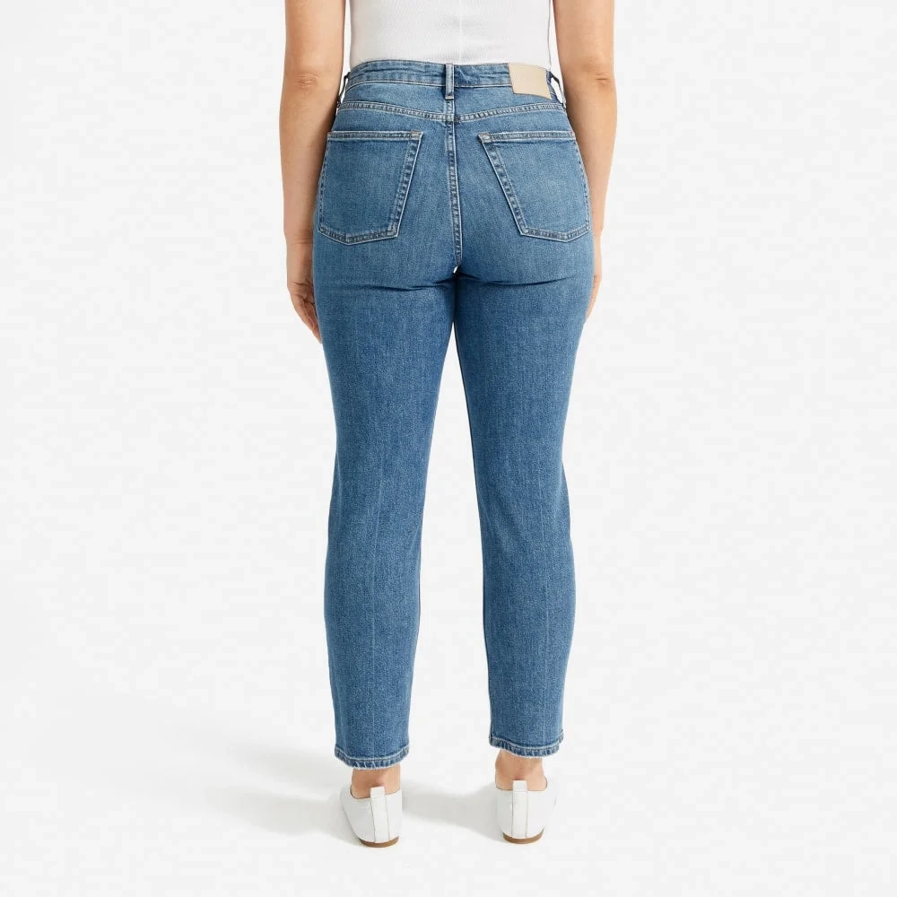 The Super-Straight Jean | Medium Blue Wash | Regular (7)
