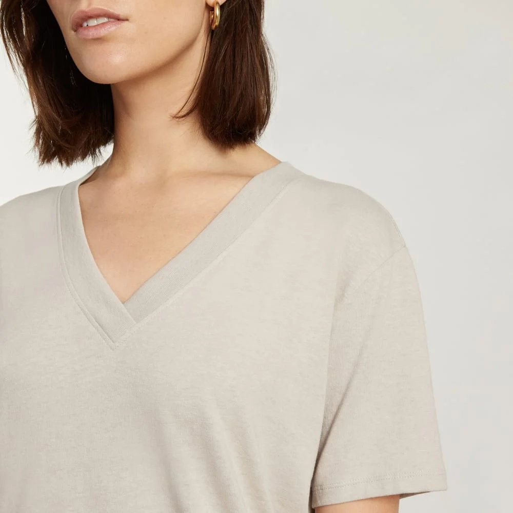 The Vintage V-Neck Hemp Tee | Moonlit Cloud (5)