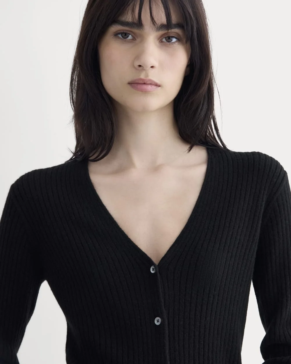 Cashmere Ribbed V-Neck Cardigan | Black (4)