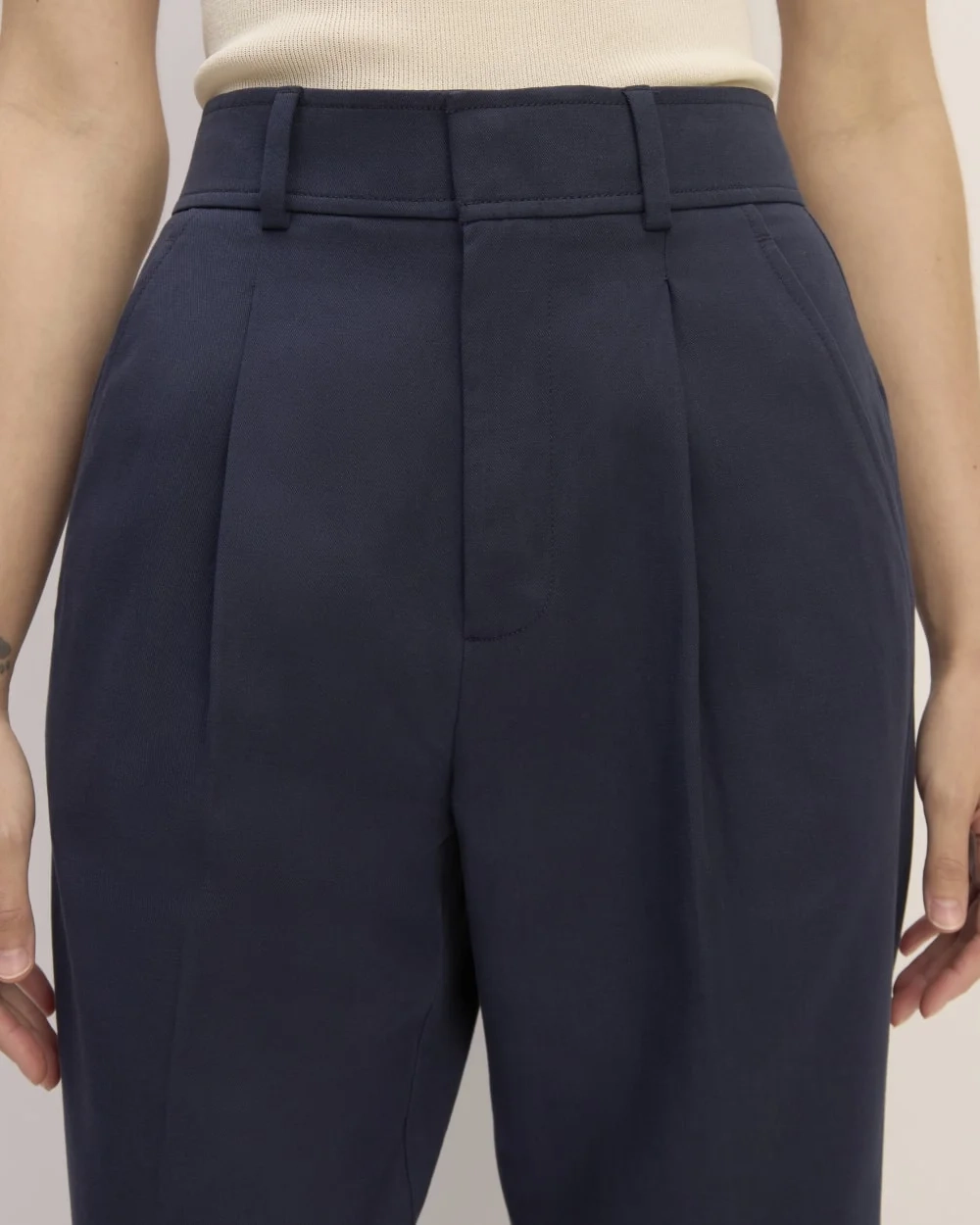 The Draper Tapered Pant in Buttersmooth | Navy (3)