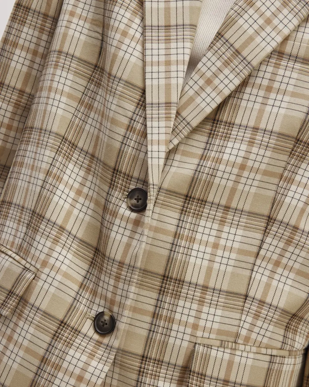 The Oversized Blazer in Buttersmooth | Pale Khaki Plaid (4)