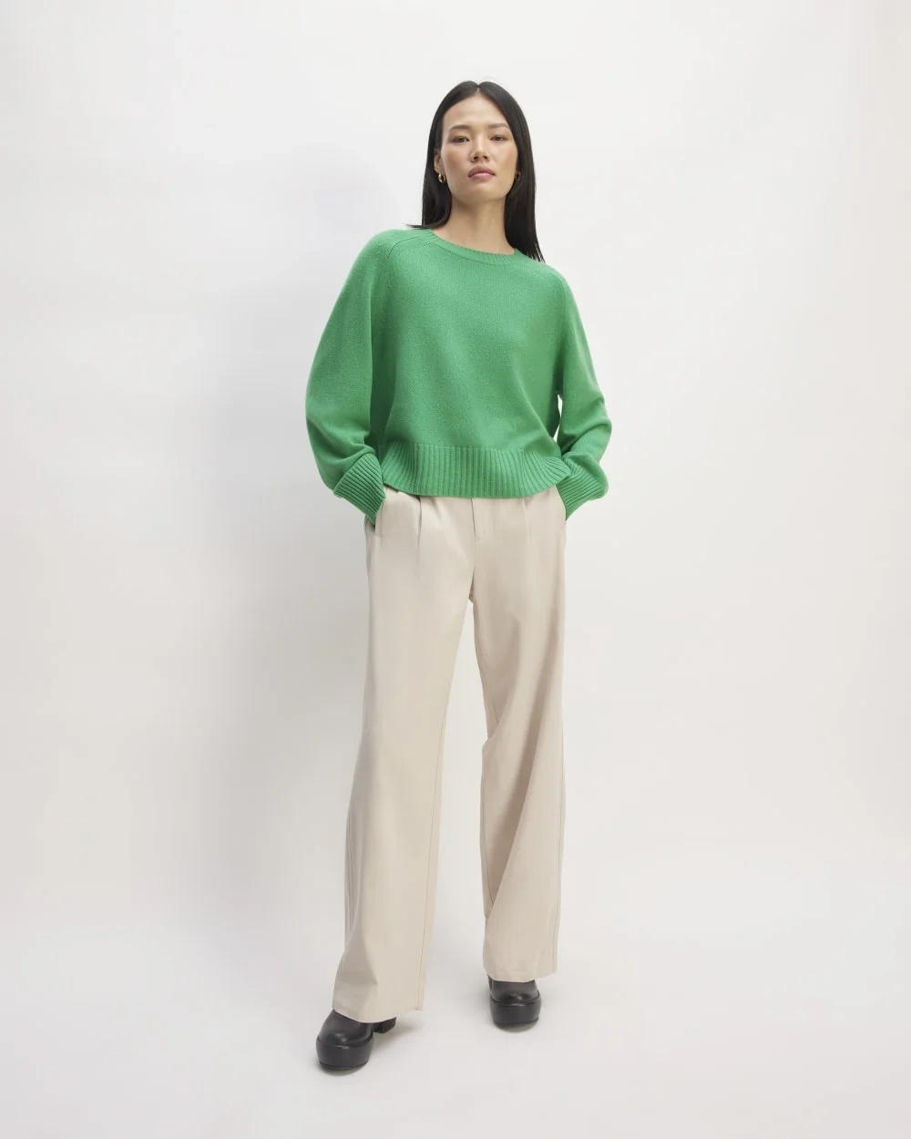 The Cashmere Boxy Crew | Bright Jade (4)