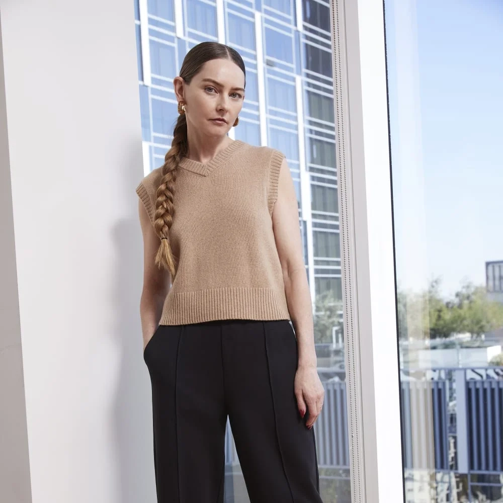 The Cashmere Vest | Light Camel (5)