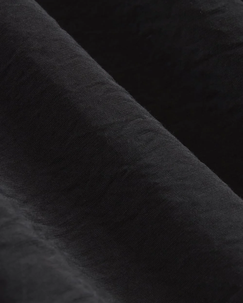 The Keyhole Top | Black (3)