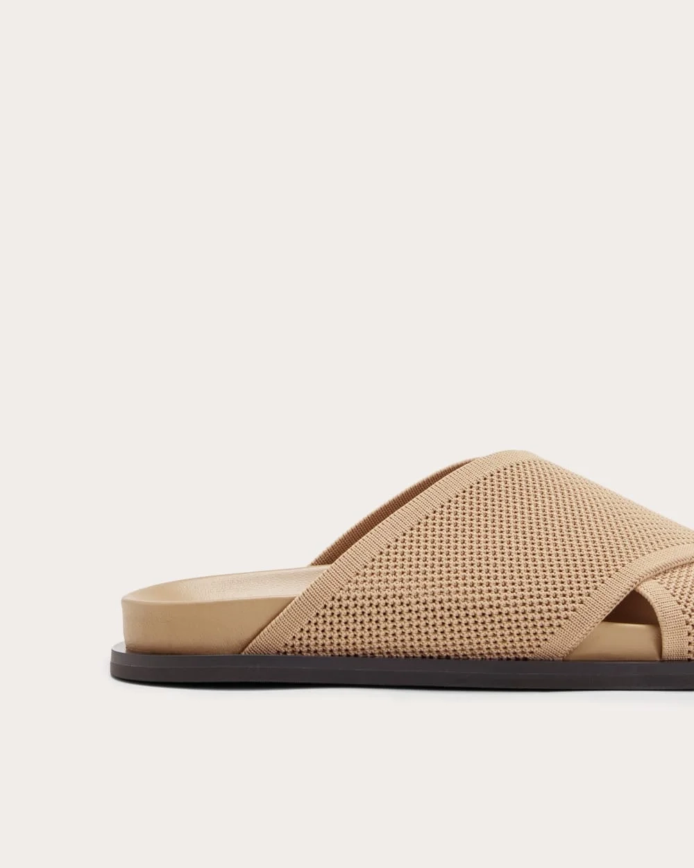 The ReKnit Form Crossover Sandal | Caramel (4)