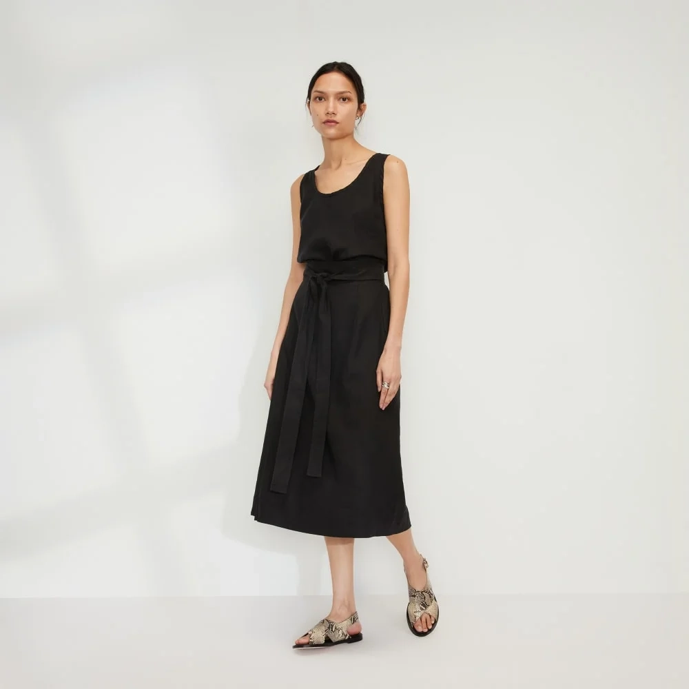 The Linen Wrap Skirt | Black (3)