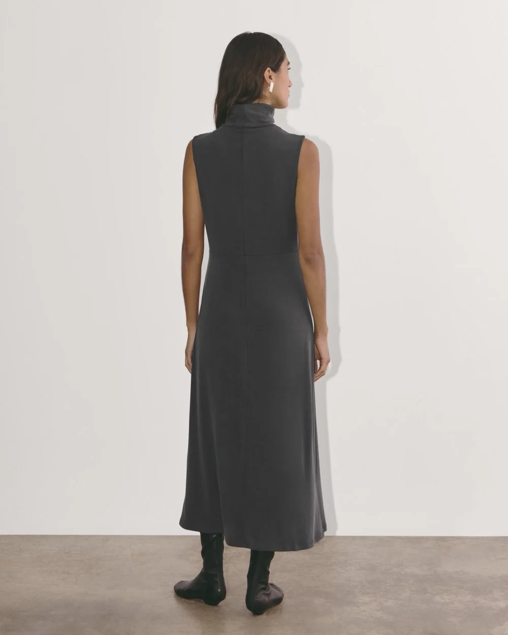 The Madison Dress in Butterknit | Black (4)