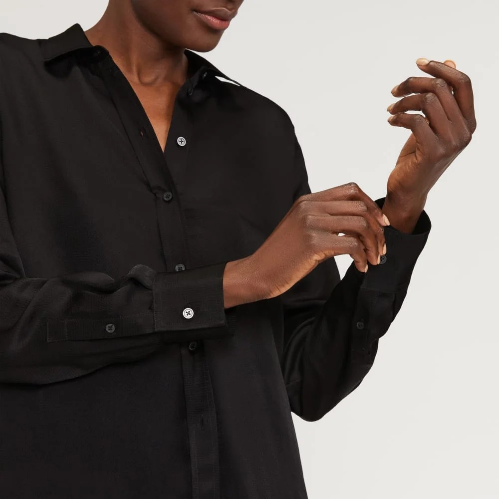 The Satin Relaxed Shirt | Black (4)