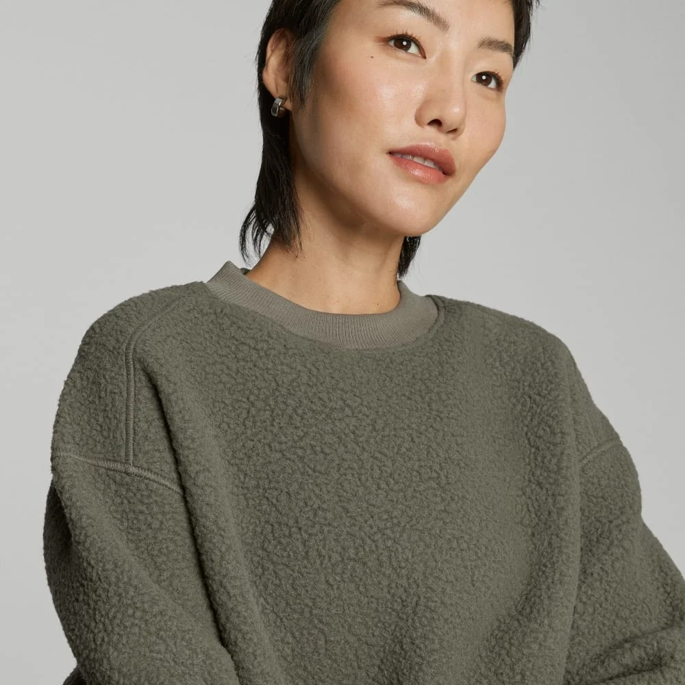 The ReNew Teddy Oversized Crew | Kalamata (6)