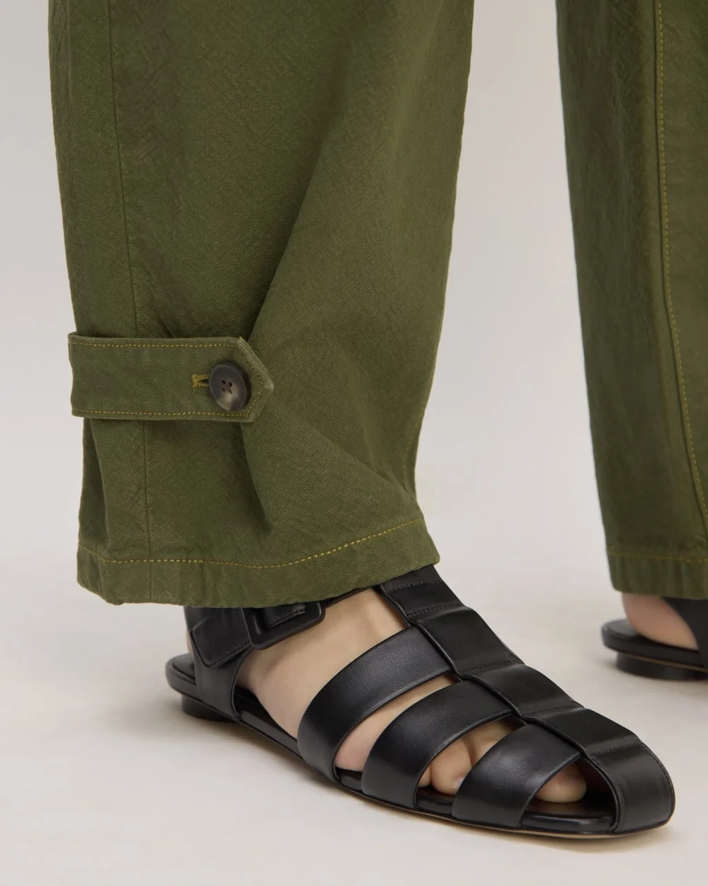 The Everlane x Marques' Almeida Canvas Oversized Barrel Pant | Deep Moss Green (3)