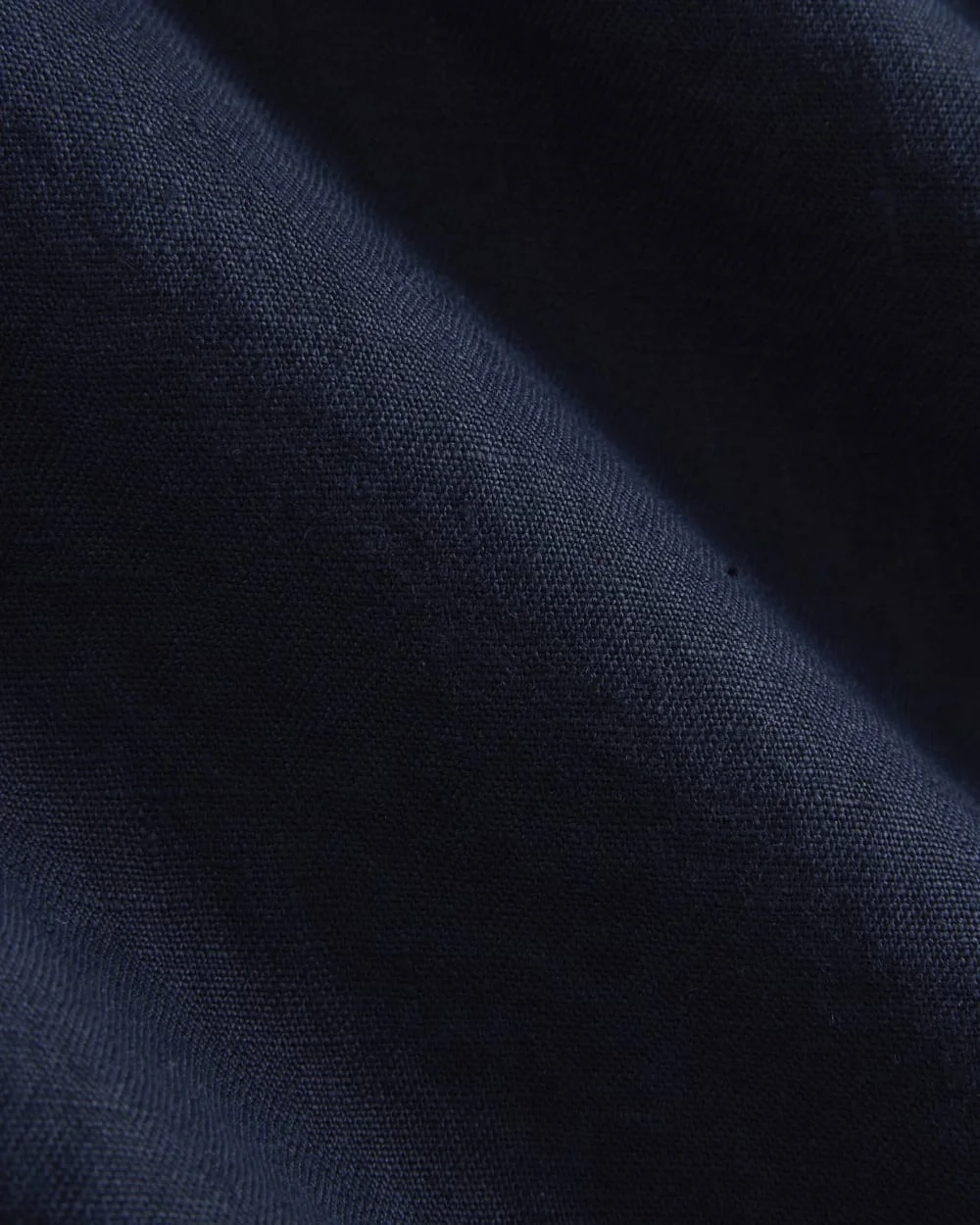 Popover Shirt in Linen | Navy (5)